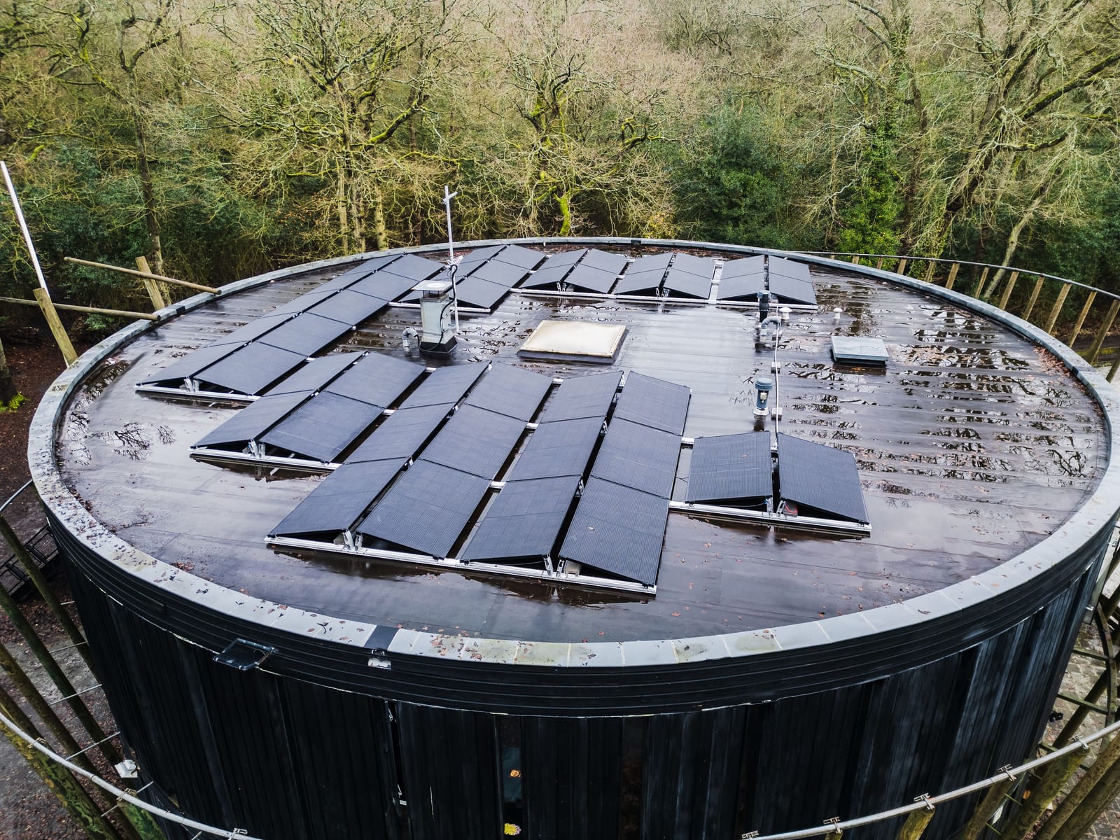 Lightweight Solar for Weak & Membrane Decks